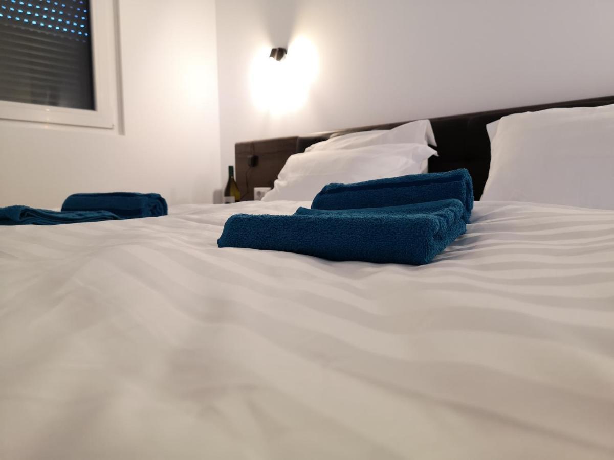 Ared-Atrium Mall Chrysflatty3 Premium Apartment 60Mp Arad Zewnętrze zdjęcie