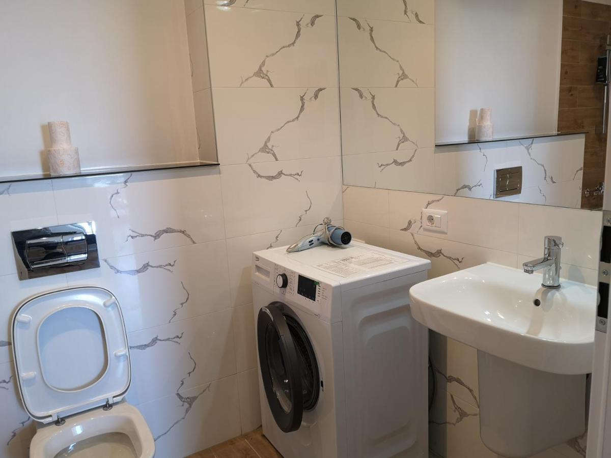 Ared-Atrium Mall Chrysflatty3 Premium Apartment 60Mp Arad Zewnętrze zdjęcie