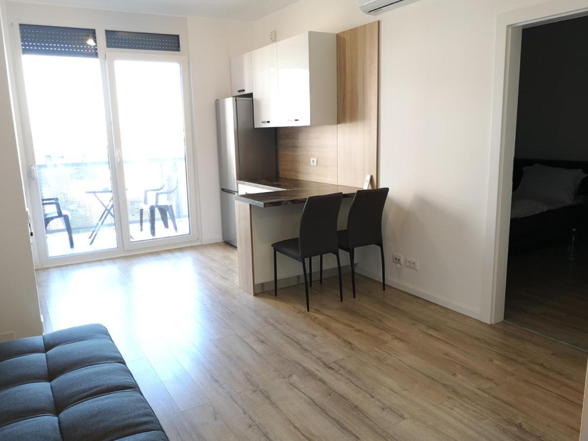 Ared-Atrium Mall Chrysflatty3 Premium Apartment 60Mp Arad Zewnętrze zdjęcie